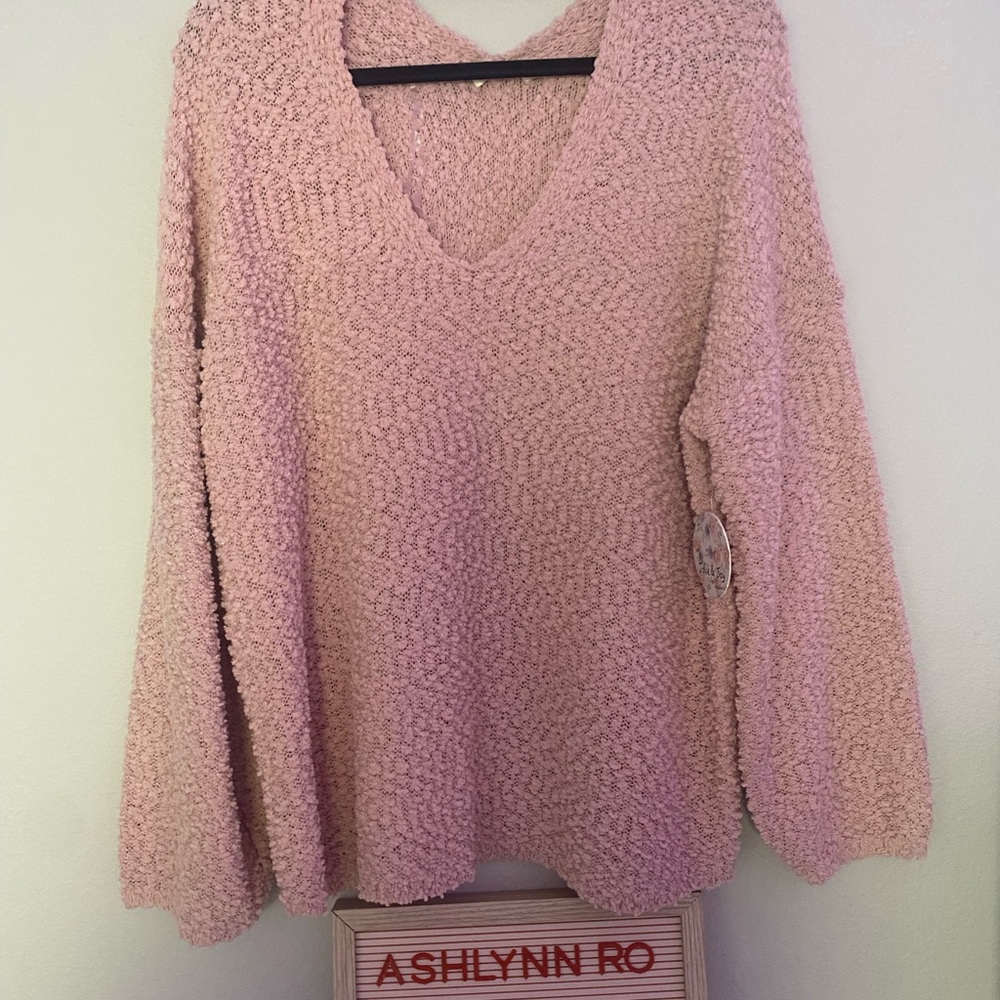 Women’s Pullover Sweater